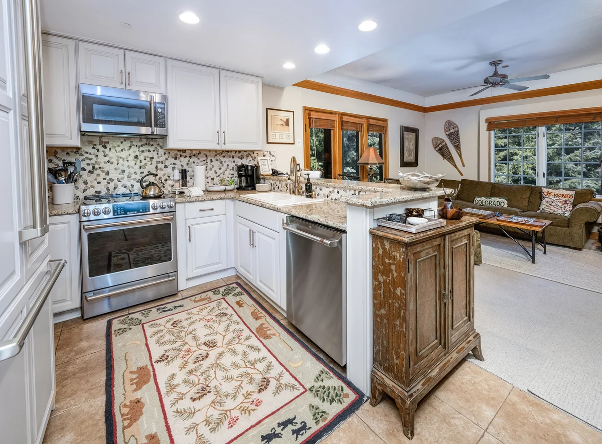 Ski-In/Out Beaver Creek Condo w/Amenities property photo 4