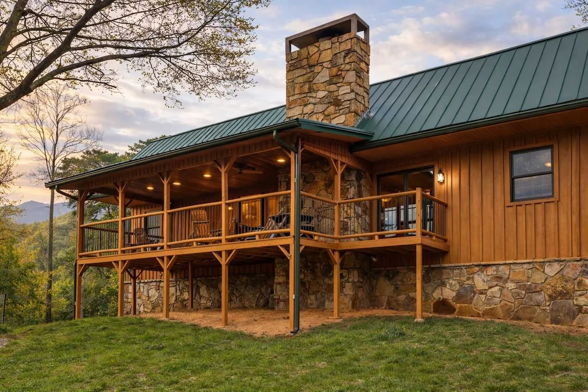 Luxury Cabin with Theater, Arcade, and Views property photo 2
