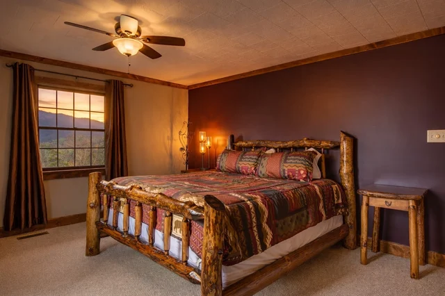 Bedroom 1 image 1