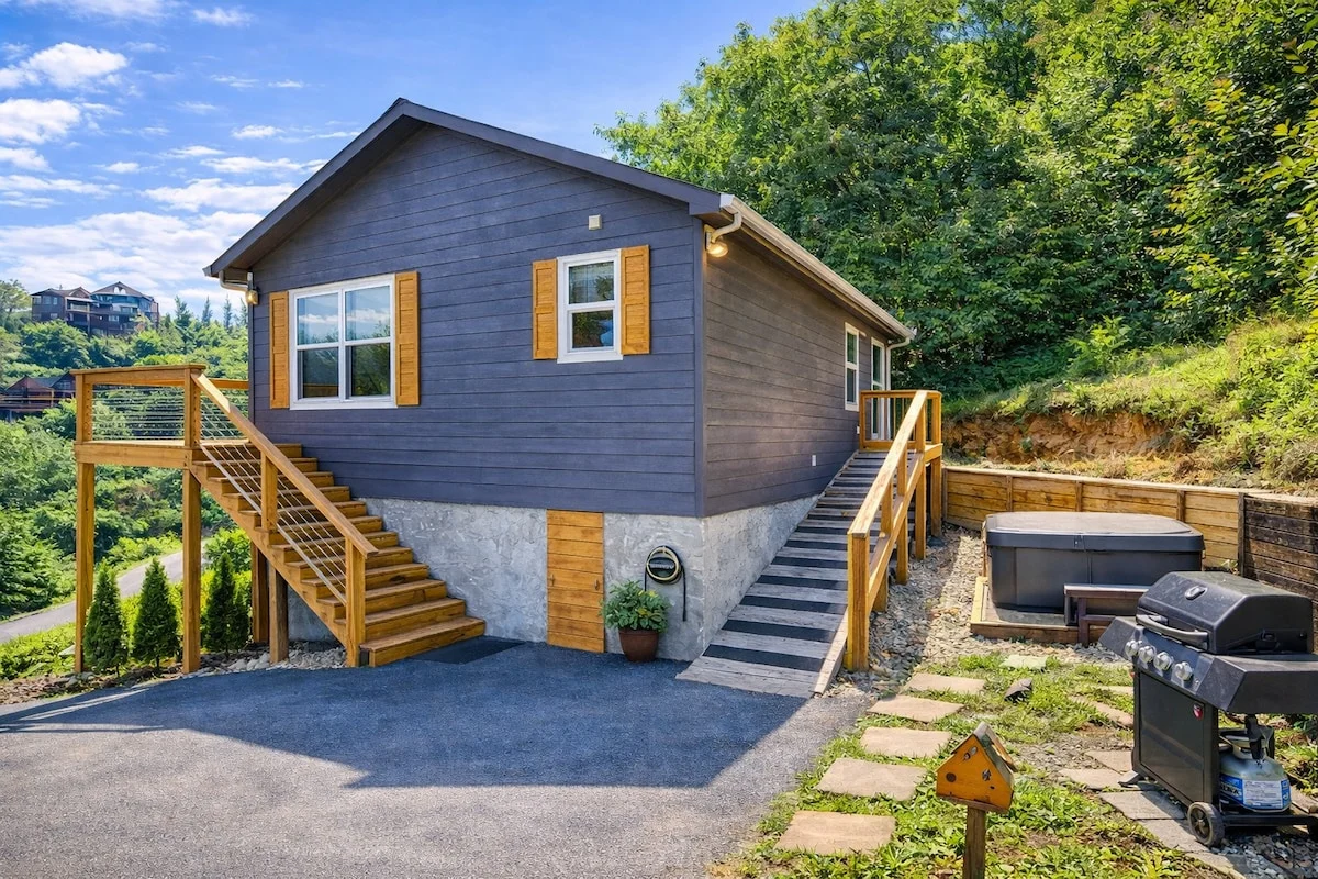 Home in Gatlinburg property photo 3