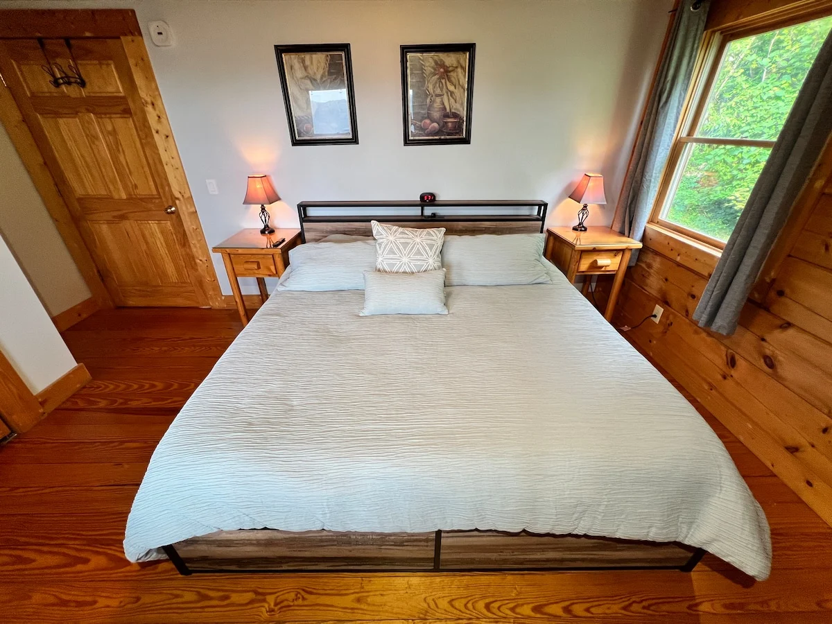 Bedroom 3 image 1