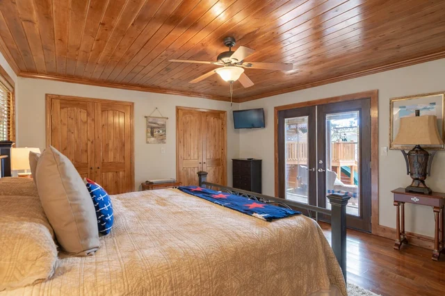 Bedroom image 1