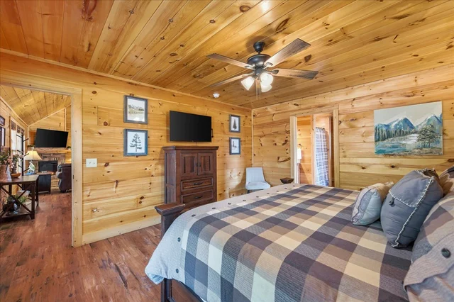 Bedroom image 1