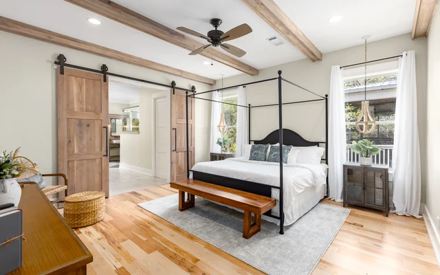 Bedroom 1 image 1