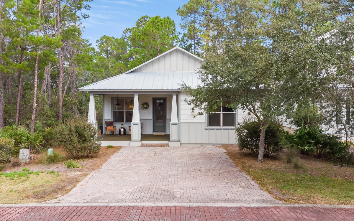 67 Riker property photo 5