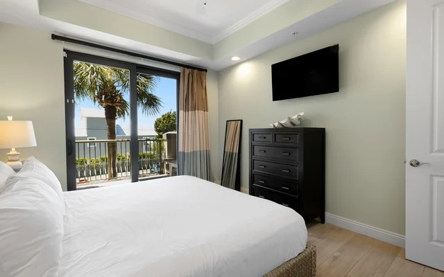 Bedroom 1 image 1