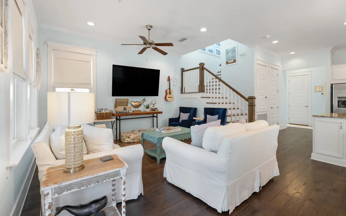 Bluebird Beach House property photo 2