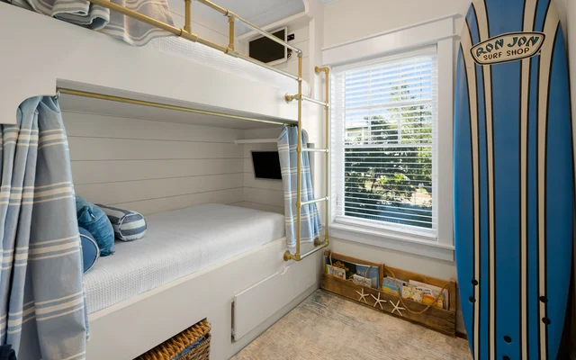 Bedroom 4 image 1