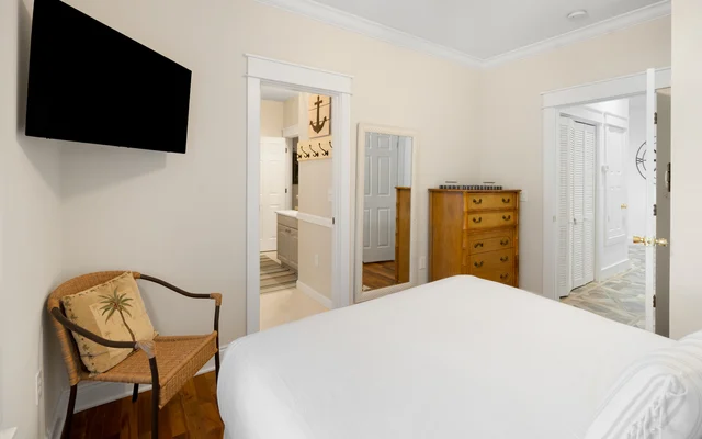 Bedroom 3 image 1