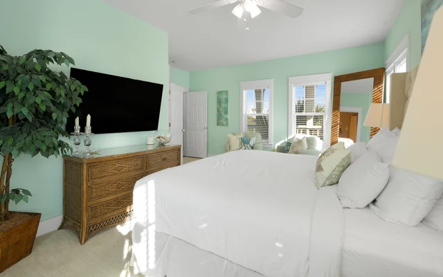 Bedroom 5 image 1