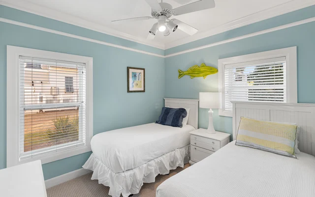 Bedroom 1 image 1