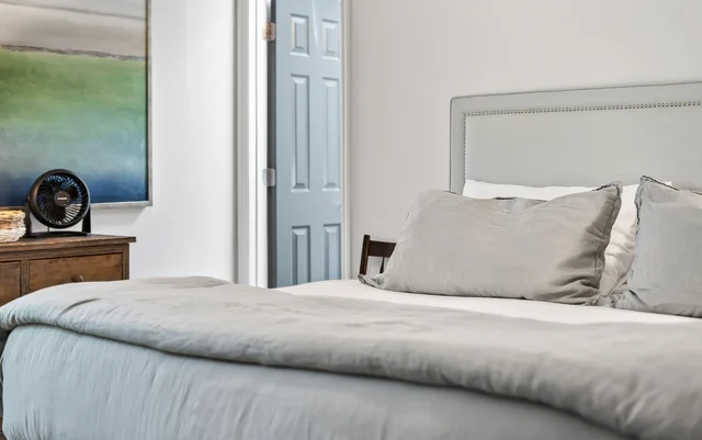 Bedroom 1 image 1