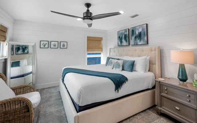 Bedroom 1 image 1