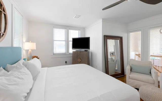 Bedroom 3 image 1