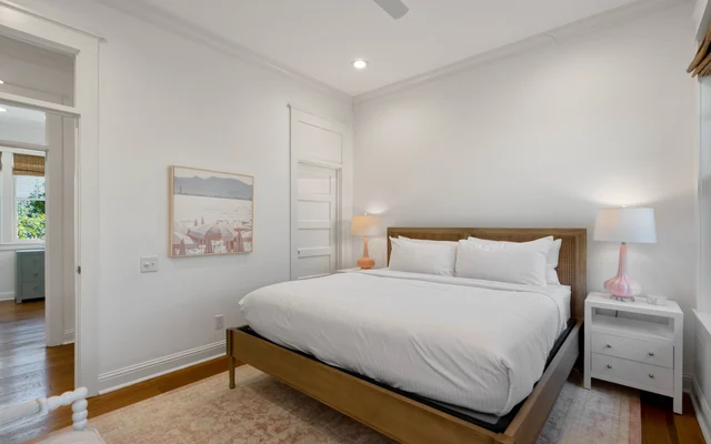 Bedroom 1 image 1