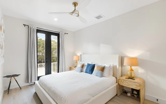 Bedroom 3 image 1