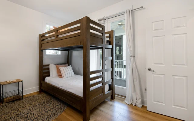 Bedroom 3 image 1
