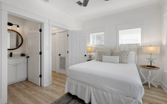 Bedroom 1 image 1