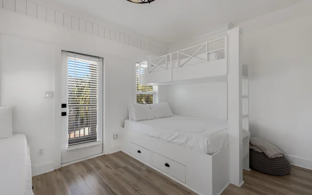 Bedroom 3 image 1
