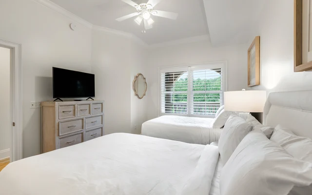 Bedroom 3 image 1