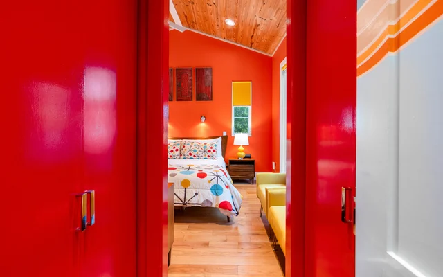 Bedroom 3 image 1