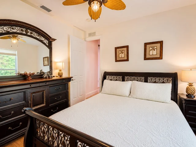 Bedroom image 1