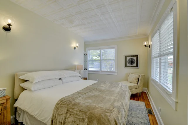 Bedroom image 1