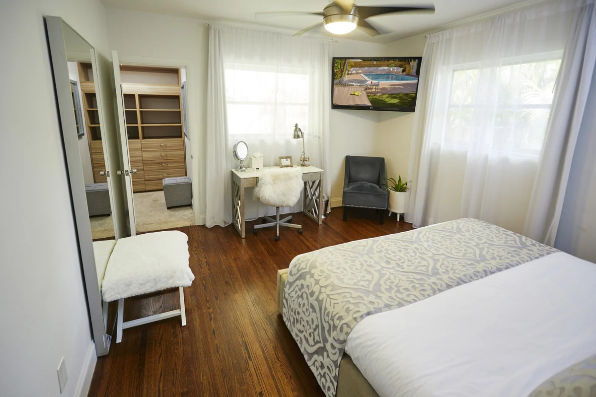 Bedroom 1 image 1