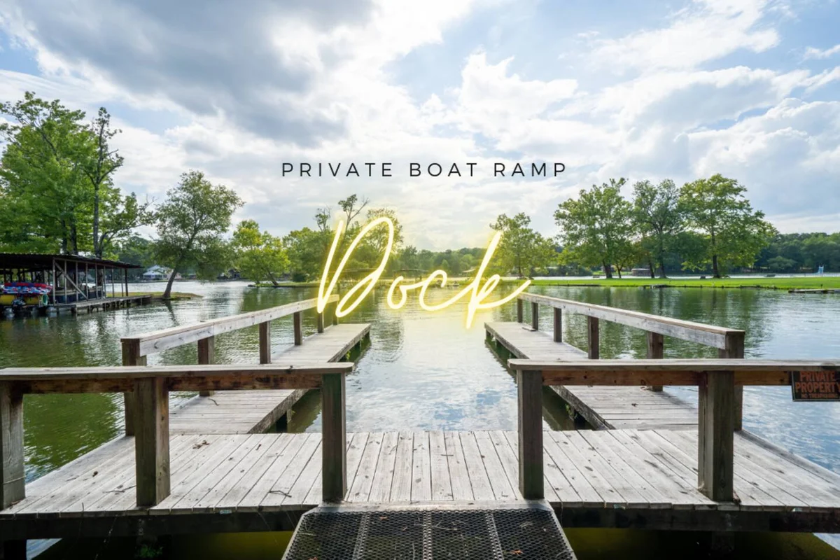 Stunning Luxury Lakefront Lodge 8 BRs property photo 3