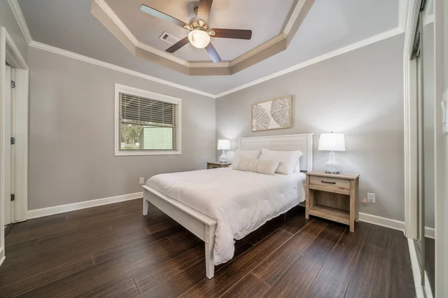 Bedroom 1 image 1