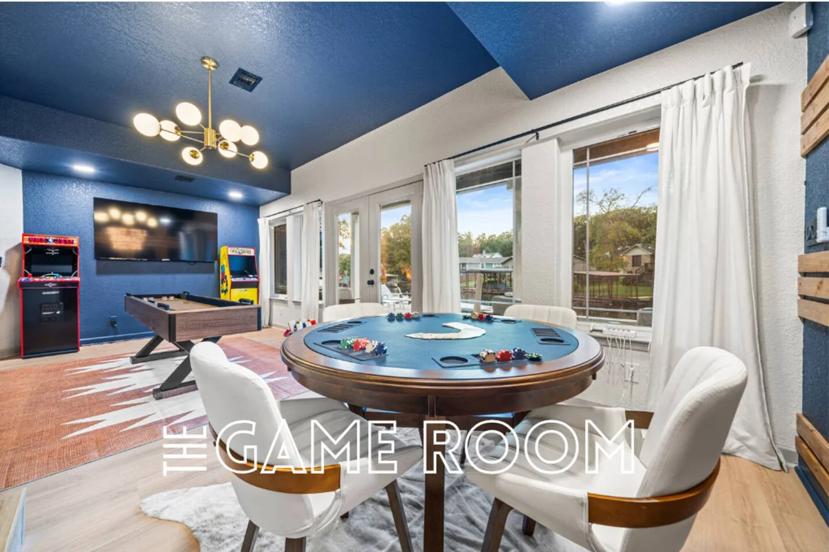 Heated Pool, MiniGolf, Fire Pit, Hot Tub, Lake property photo 4