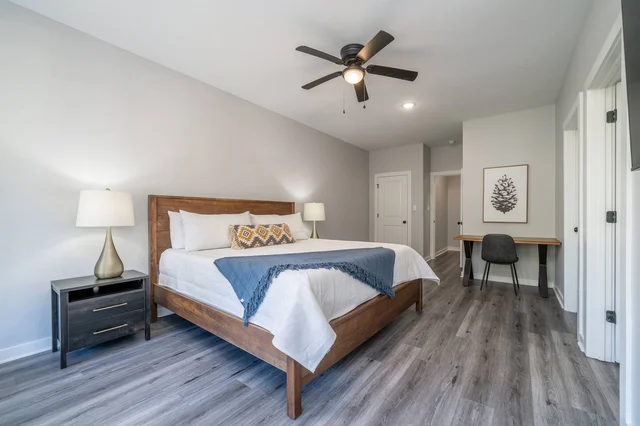 Bedroom 1 image 1