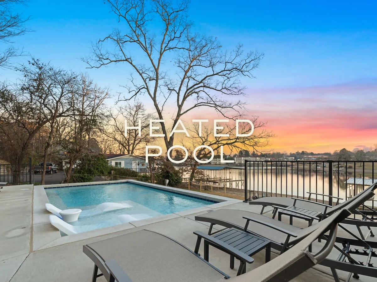 Lakefront w/ Heated Pool & Hot Tub - Holiday Home property photo 2