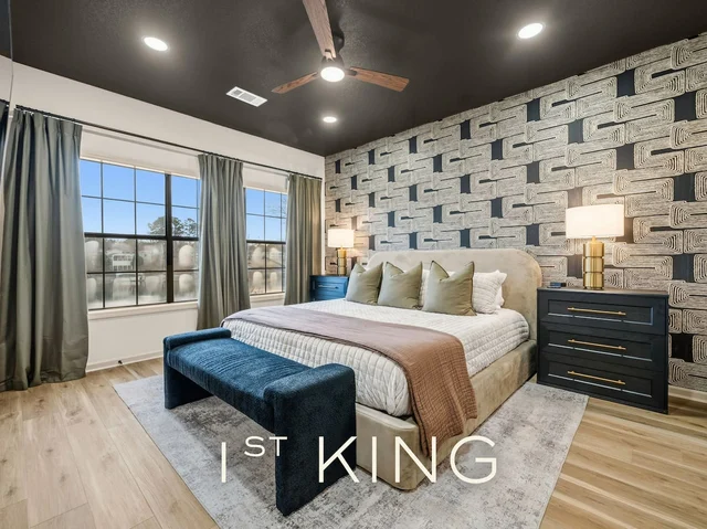 Bedroom 1 image 1