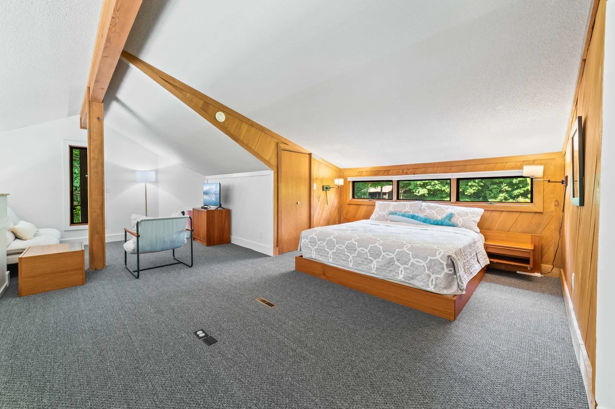 Bedroom image 1