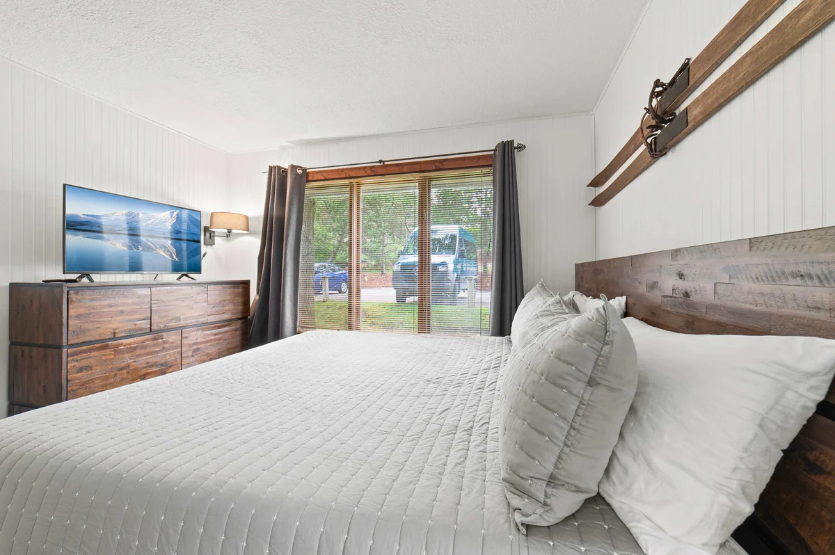 Bedroom image 1