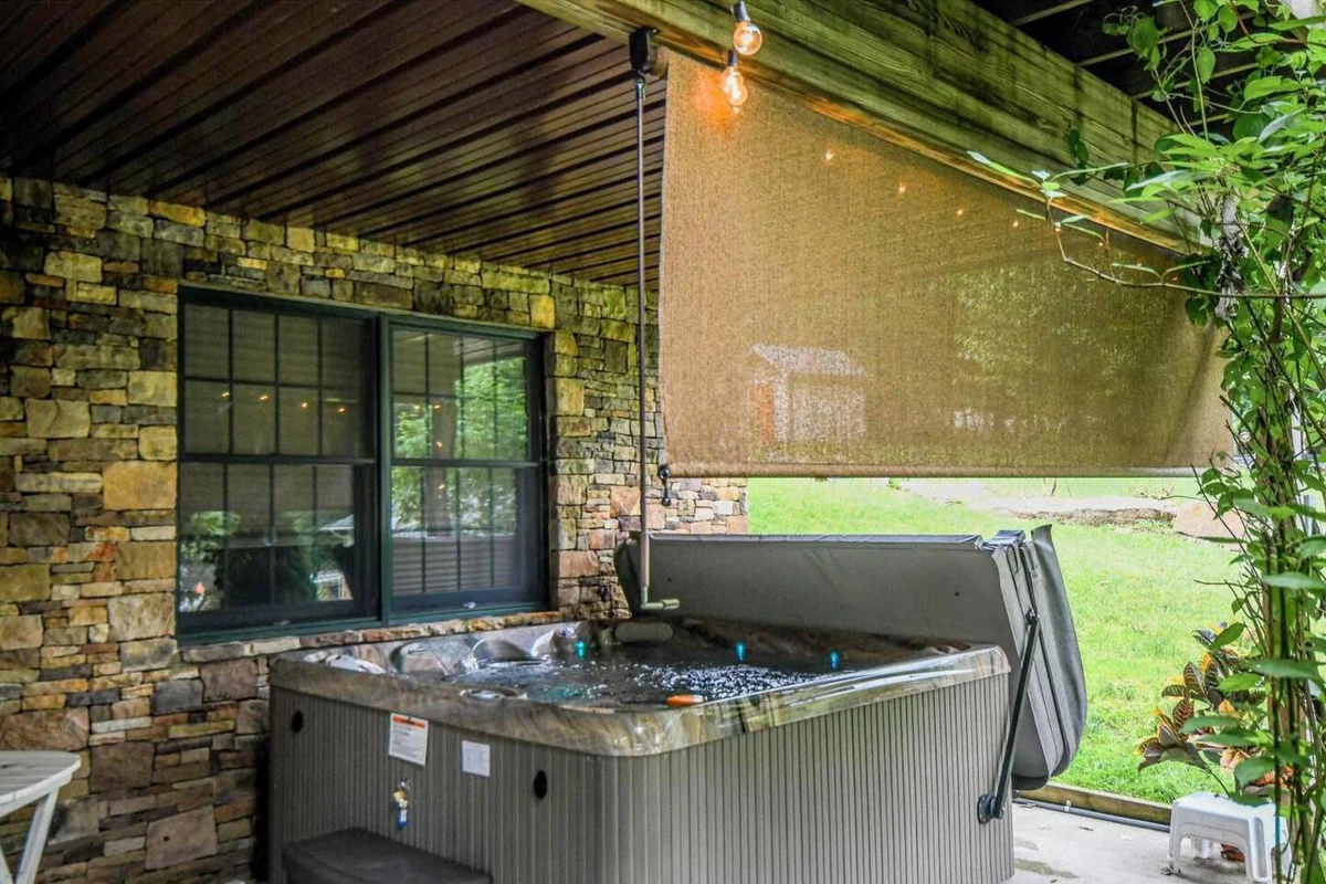 ESCAPE property photo 2