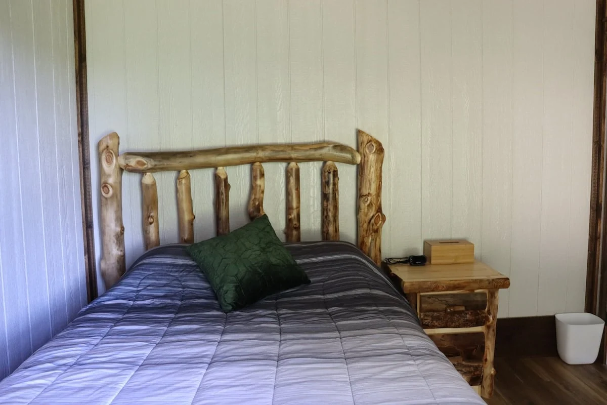 Bedroom 3 image 1
