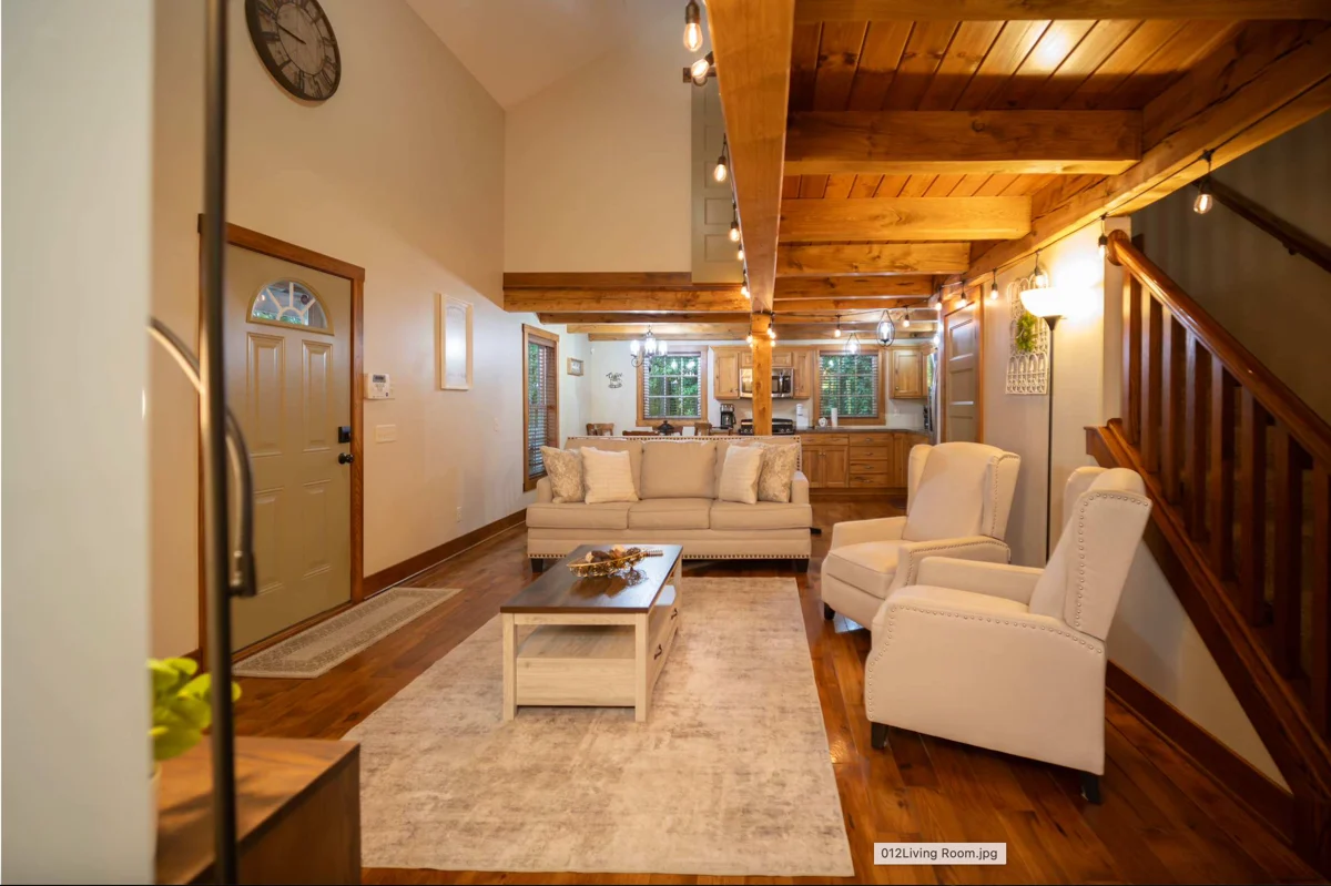 Robin Crest with Hot Tub, 2 Bath, Cozy, Secluded property photo 5