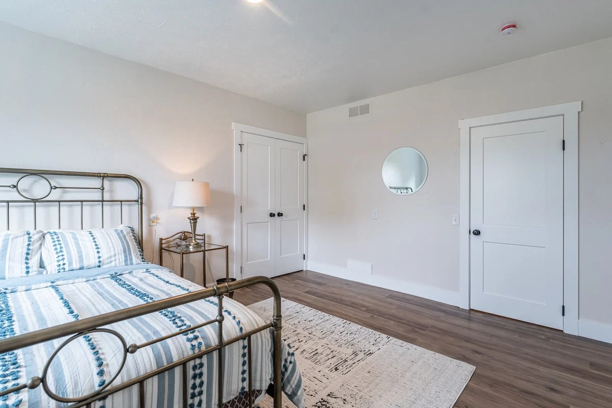 Bedroom 1 image 1