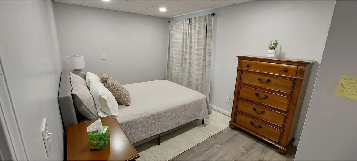 Bedroom 5 image 1