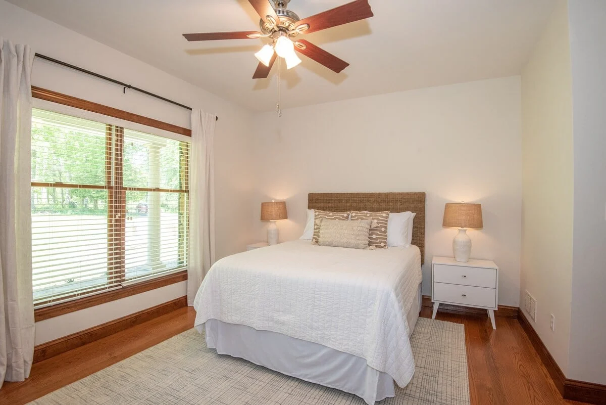 Bedroom 1 image 1
