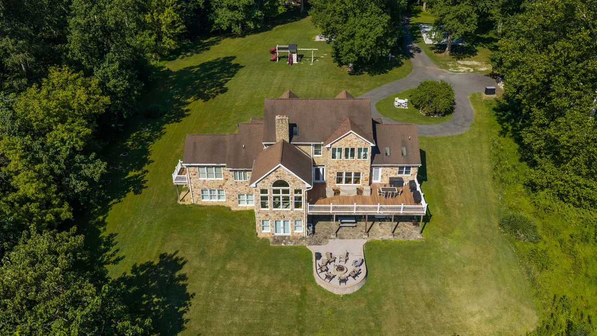 Home in Whiteford property photo 2