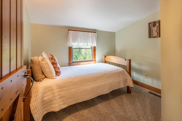 Bedroom 4 image 1
