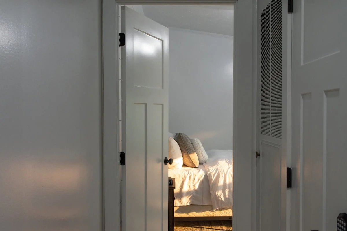 Bedroom 4 image 1