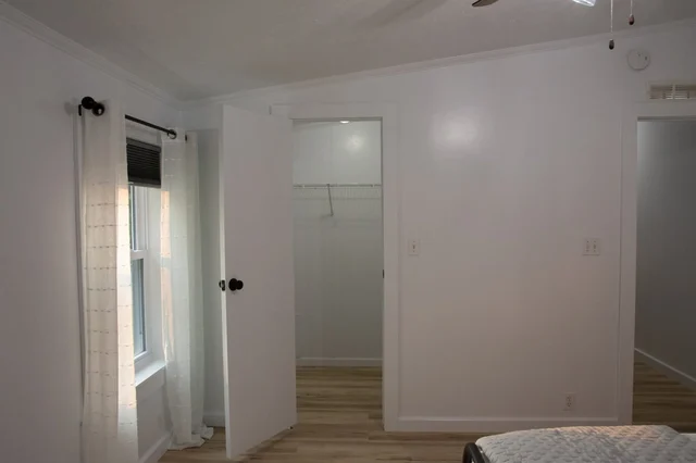 Bedroom 2 image 1
