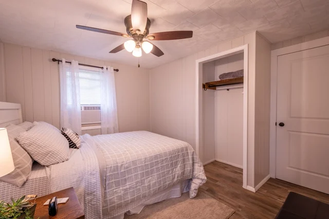 Bedroom 1 image 1