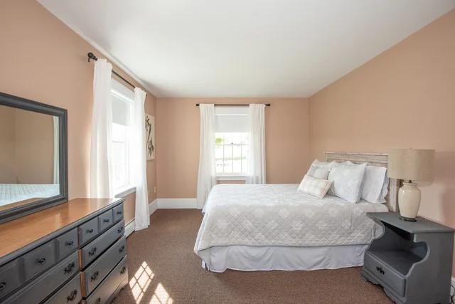Bedroom 5 image 1