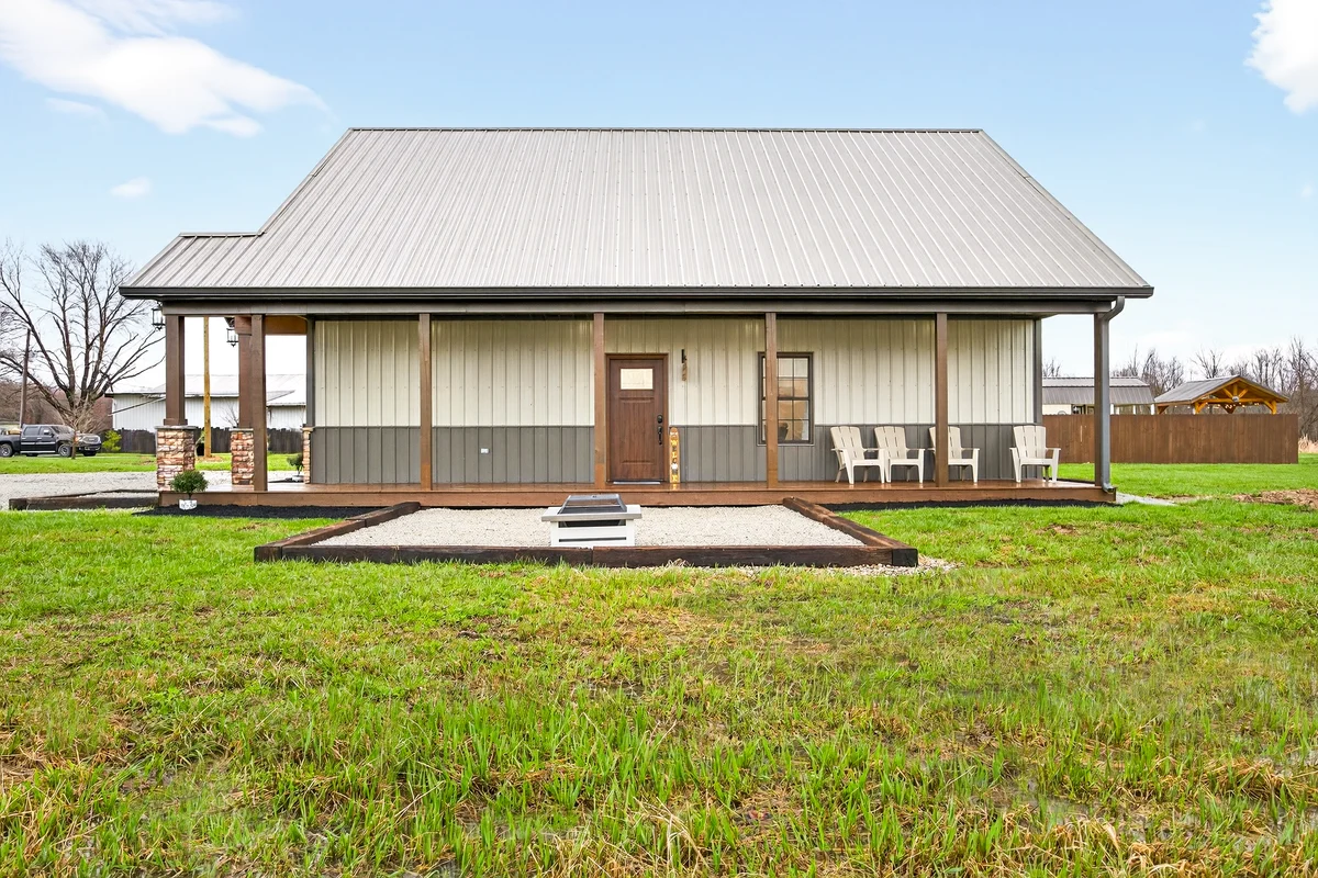 Home in Jasonville property photo 4