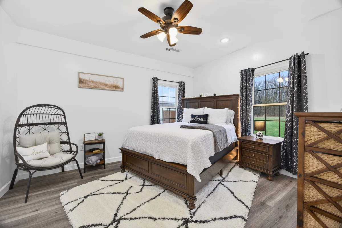 Bedroom 1 image 1